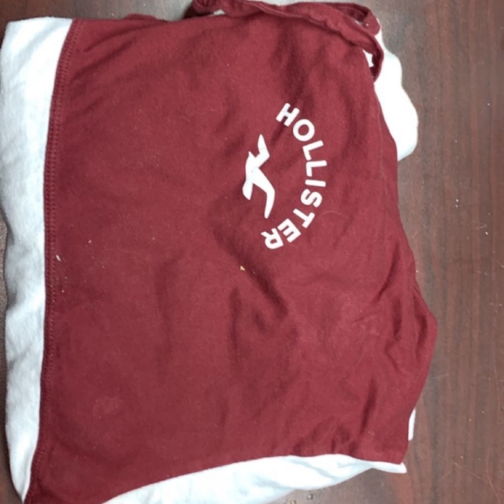 Hollister long sleeve crop top